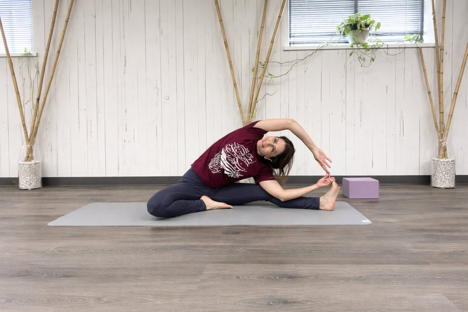 Azadeh — yoga in bright studio